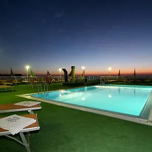 *** Hotel Luca Itália