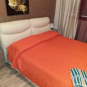 Couette-café Bed&fly Near Airport Fontanarossa Bagno Privato In